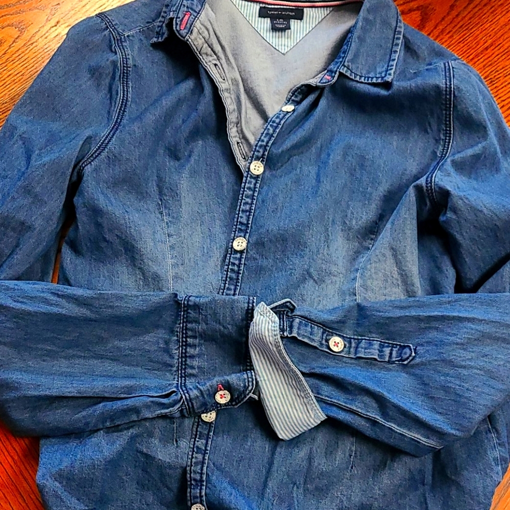 Tommy Hilfiger button up Chambray